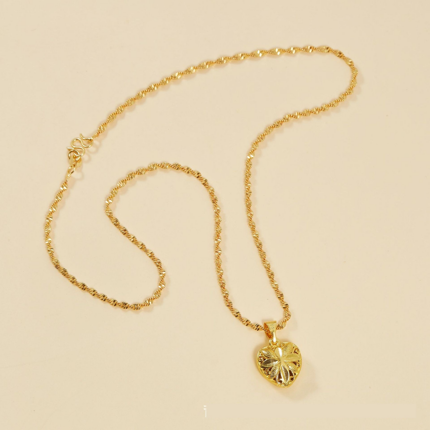 Gold plated Heart necklace